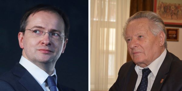 Конница папы Мединского 